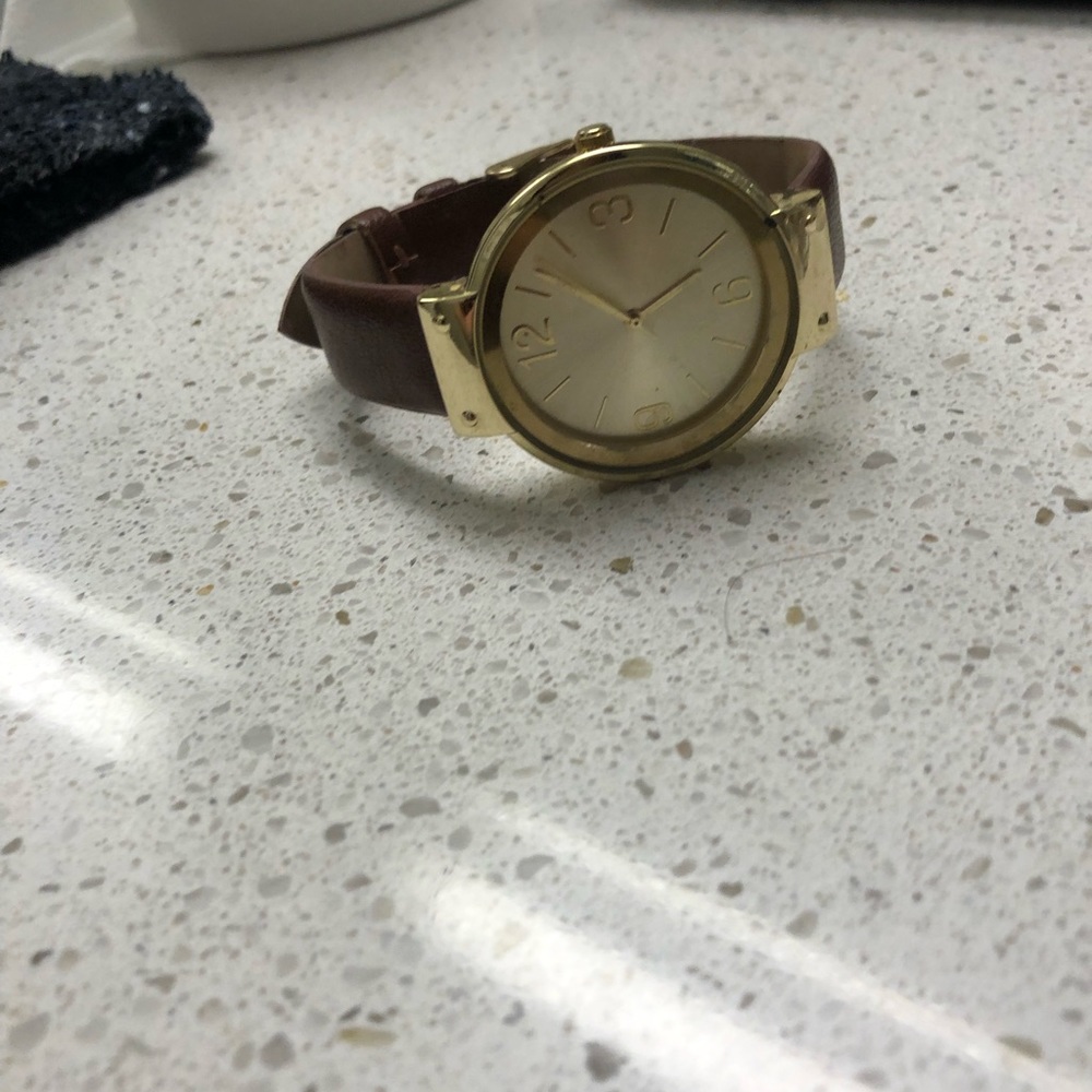 Watch - Picture 3 of 3